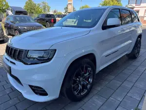 Jeep Grand Cherokee 6.4 V8 HEMI SRT 20 Zoll El. Panodach Navi Sportpak Bild 4