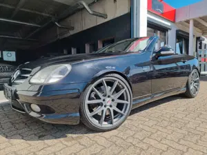 Mercedes-Benz SLK 32 AMG HU NEU/ Scheckheft Bild 2