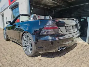 Mercedes-Benz SLK 32 AMG HU NEU/ Scheckheft Bild 5