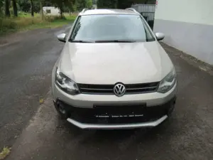 Volkswagen Polo 1.6 TDI Cross Team 2.Hd./Klima/LM/AHK... Bild 2