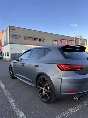 SEAT Leon Cupra R Limited Edition 266of799