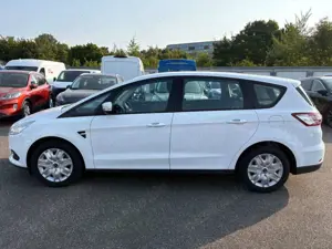Ford S-Max 1,5 EcoBoost Trend+Anhängerk.+Sitzheizung Bild 3