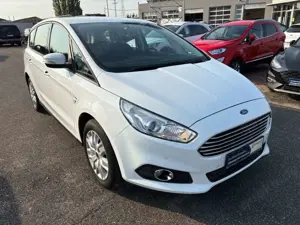 Ford S-Max 1,5 EcoBoost Trend+Anhängerk.+Sitzheizung Bild 4