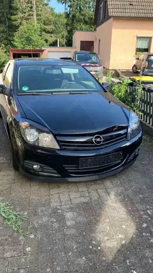 Opel Astra GTC 1.6 Sport