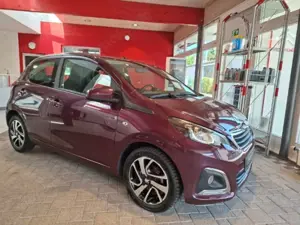 Peugeot 108 Allure 1.2 VTi PureTech *Sitzheizung*
