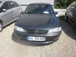 Opel Vectra 1.6 Komfort