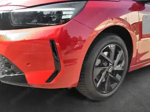 Opel Corsa 1.2 Direct Injection Turbo GS Bild 4