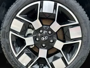 Hyundai KONA 65kWh PRIME AssP.Leder BOSE 19'' SD Bild 5