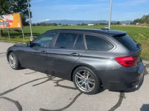 BMW 320 320d Touring Aut.Advantage