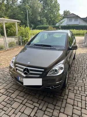 Mercedes-Benz B 180 B 180 CDI (245.207)