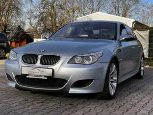 BMW M5 E60 M5 V 10 Limousine