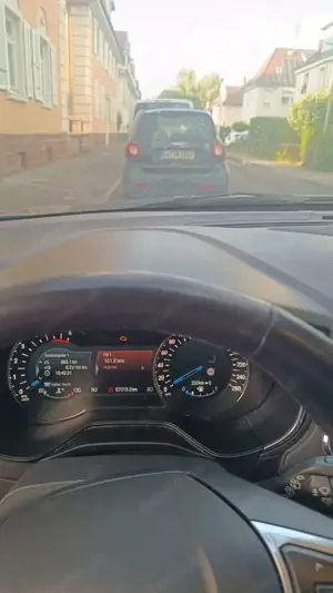 Ford Mondeo Turnier 2.0 TDCi Start-Stopp Titanium Bild 4