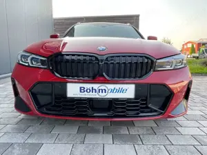 BMW 320 d xD T M-Sport/Pano/STDHZG/AHK/ACC/HUD/19" Bild 4