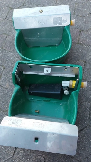 2 Selbst-Tränke Niederdrucktränkebecken