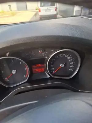 Ford Galaxy 2.0 TDCi DPF Ghia