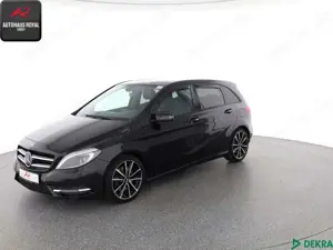 Mercedes-Benz B 250 B 250 NIGHTPAKET SPORT SCHECKHEFT,AKT.PARKASSIST