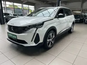 Peugeot 5008 Allure Pack 7-Sitzer*Navi*Kamera*ALLWETTER*