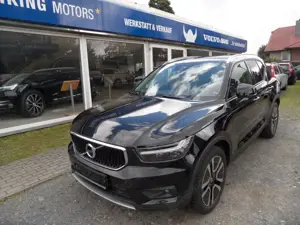 Volvo XC40 Momentum Pro 2WD