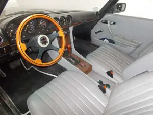 Mercedes-Benz SL 350 Sehr schöner SL mit V8!