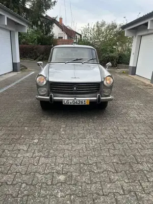 Peugeot 404