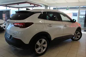 Opel Grandland X 1.6 Turbo Hybrid ELEGANCE AHK+LED+LM Bild 3