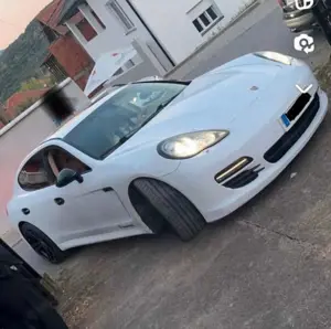 Porsche Panamera S ( Beschreibung Lesen )