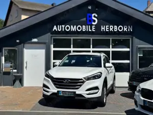 Hyundai TUCSON Trend 2WD/1.Hand/AHK/Navi/Kamera