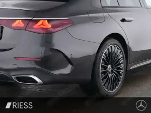 Mercedes-Benz E 300 de AMG Sport Night Distr Pano W-Paket 20" Bild 4