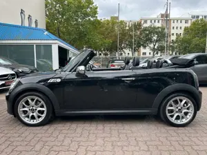 MINI Cooper S Cabrio *CHILI*LEDER*NAVI*SHZ*PDC* Bild 2