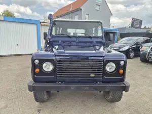 Land Rover Defender 130 Td5 **Einzelstück mit nur 80 Tkm** Bild 3