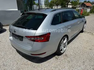 Skoda Superb Ambition 2.0TDI DSG*2.Hand*Navi*PDC*Navi Bild 5