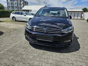 Volkswagen Touran 7 Sitze Start-Stopp Navi Standheizung Kamera Bild 2