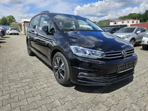 Volkswagen Touran 7 Sitze Start-Stopp Navi Standheizung Kamera Bild 3