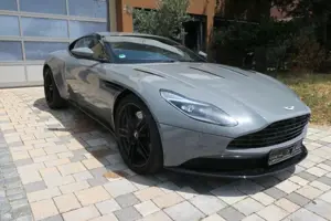 Aston Martin DB11 5.2 V12 Launch Edition