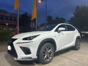 Lexus NX 300h NX Hybrid E-FOUR F SPORT Premium