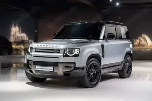 Land Rover Defender 90 X-Dynamic S*MERIDIAN*360*PANO*1.HAND
