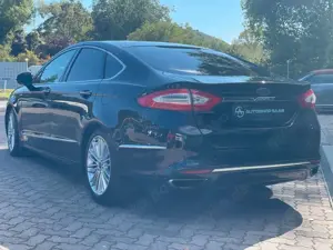 Ford Mondeo Lim. Hybrid Vignale Leder/Navi/Kamera Bild 4