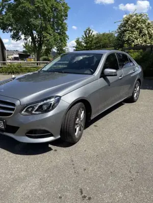 Mercedes-Benz E 300 CDI DPF BlueEFFICIENCY 7G-TRONIC