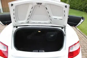 Porsche Boxster 2,6l Tiptronic / BI-XENON / Unfallfrei Bild 5