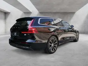Volvo V60 T6 Core Recharge Plug-In Hybrid AWD Bild 3