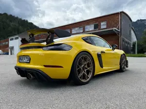 Porsche Cayman GT4 RS Weissach "Keramik" Bild 4