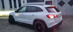 Mercedes-Benz GLA 250 4Matic 8G-DCT Edition 2021