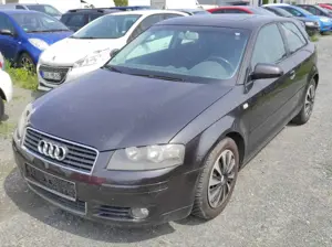 Audi A3 1.6 KLIMAA SHZ BC EL. SCHIEBEDACH SERVO Ambition