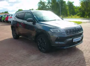 Jeep Compass 80th Anniversary.Teilleder.1-Hand Bild 3