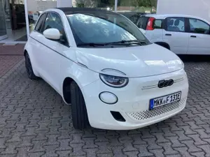 Fiat 500e Cabrio La Prima by Bocelli Bild 3