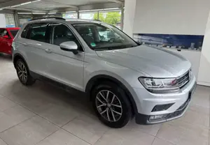 Volkswagen Tiguan *Comfl*Navi*Navi*ACC*LED*DAB*LANE*