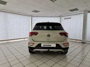 Volkswagen T-Roc Life,1.Hand,unfallfrei,Navi,AHK, HU neu,Scheckheft Bild 4