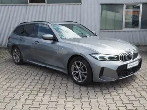 BMW 320 i Touring Aut.*M-Sport*AHK*ACC*HUD*Sitzmemory*Kizu