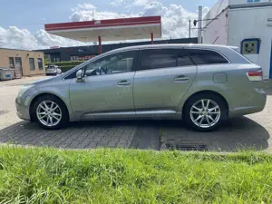 Toyota Avensis Combi 1.8 Edition