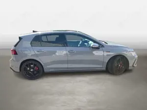 Volkswagen Golf GTI TSI DSG AHK Panoramadach DCC Bild 5